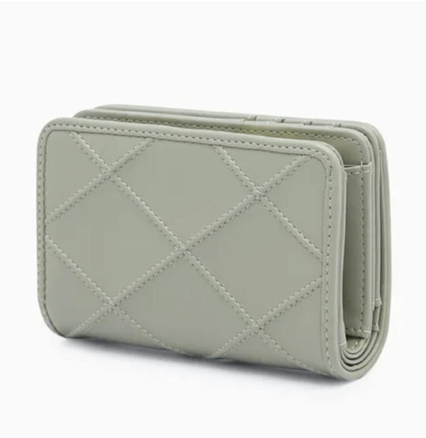 Ví Nữ Cầm Tay Lyn Camille Quilted Short Wallet LL24FWF062 Màu Xanh - quà tặng hàng hiệu