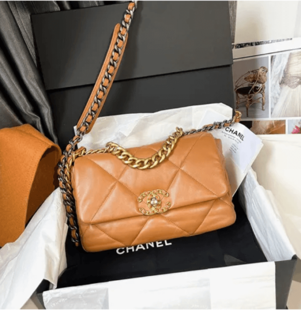 Túi Xách Đeo Chéo Nữ Chanel C19 Large Caramel Leather Way Flap Bag Màu Nâu - Qùa tặng hàng hiệu