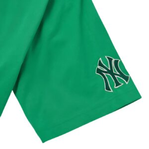 Áo Phông Màu Xanh Green Size M Cursive Overfit New York Yankees 3ATSR0224-50GNS MLB - Tay áo