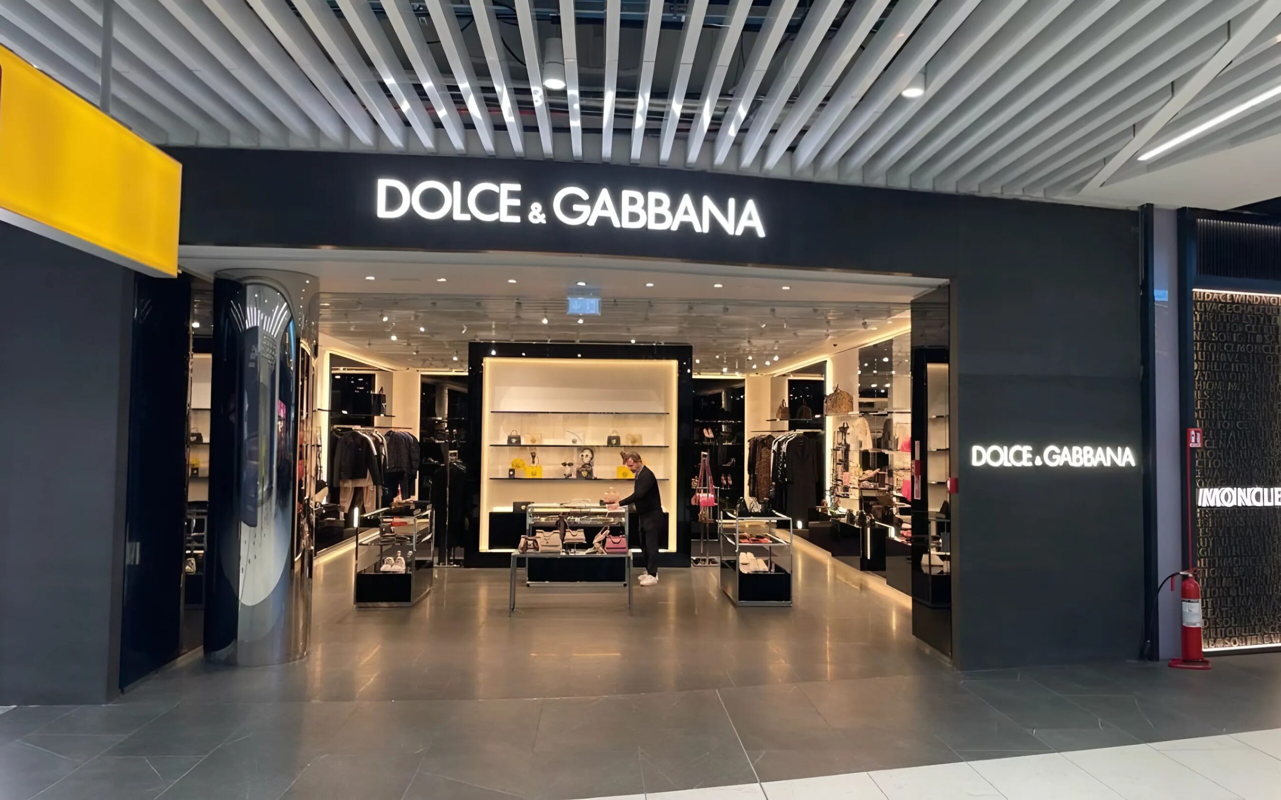 Dolce and Gabbana Store